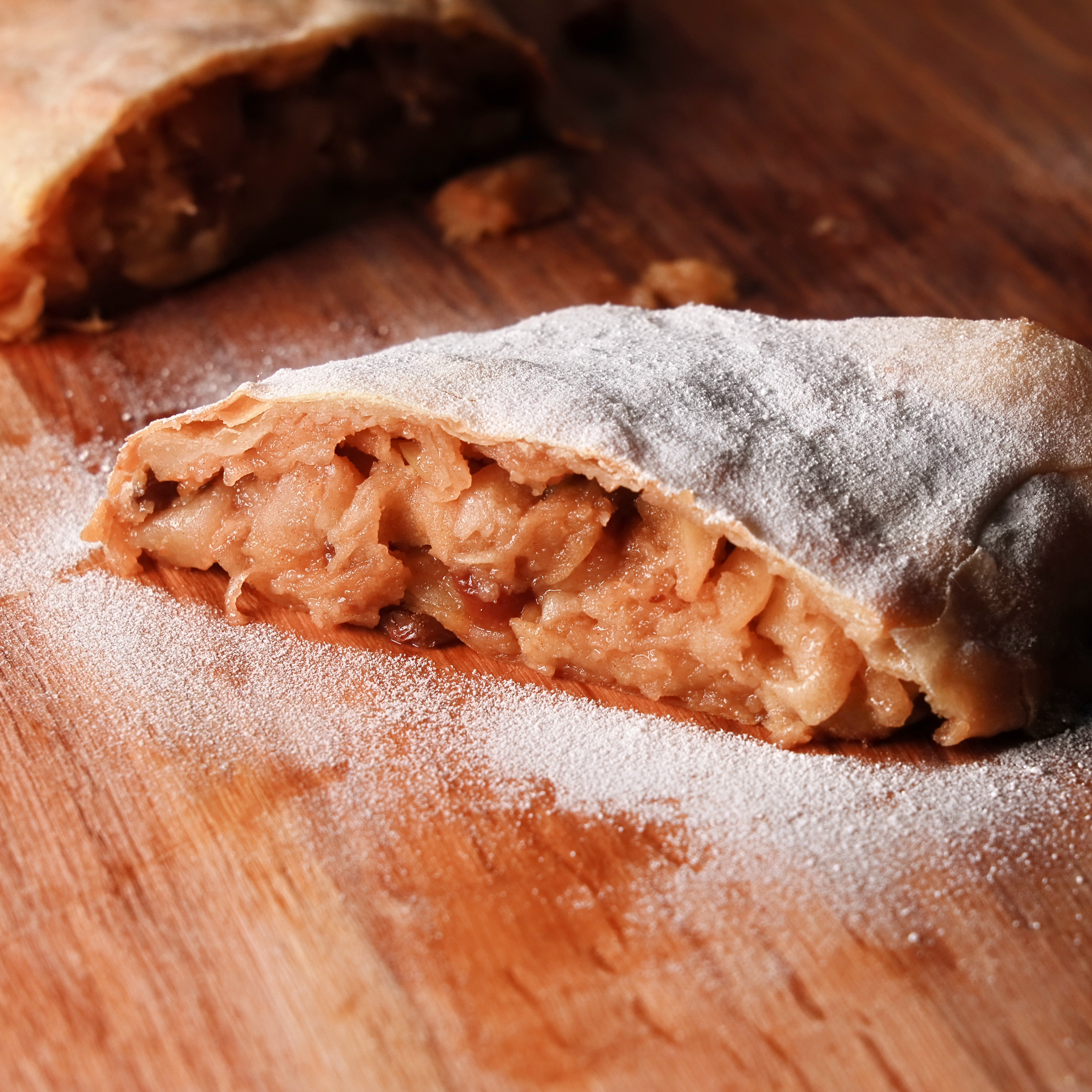 Apple Strudel – Linzer Bakery