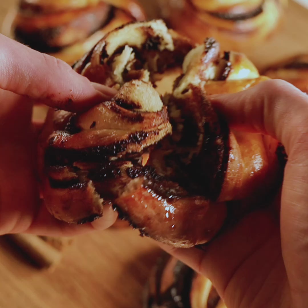 Vegan Chocolate Bun